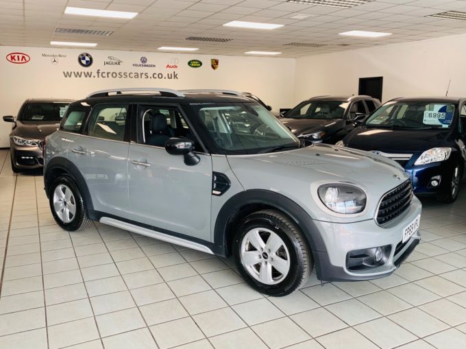 MINI COUNTRYMAN COOPER CLASSIC - 5384 - 5