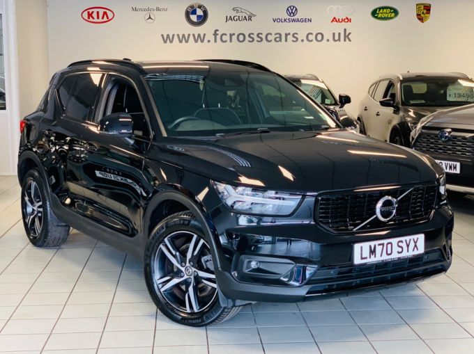 VOLVO XC40 B4 R-DESIGN MHEV - 5444 - 1