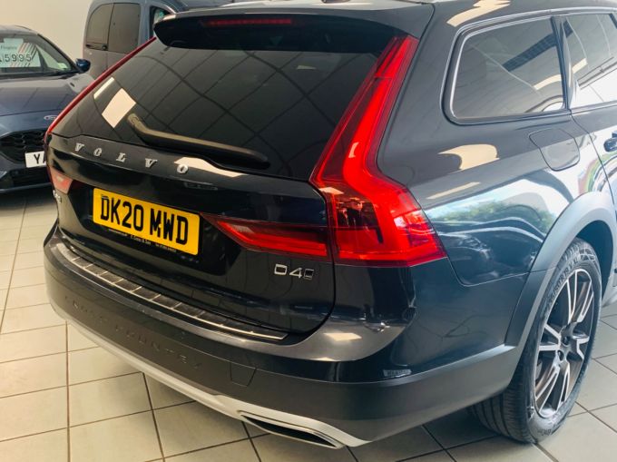 VOLVO V90 D4 CROSS COUNTRY PLUS AWD - 5437 - 6