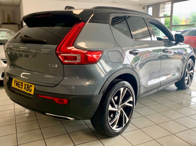 VOLVO XC40 T3 R-DESIGN PRO - 5413 - 8