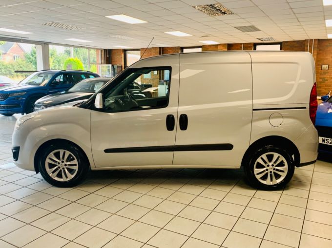 VAUXHALL COMBO 2300 L1H1 CDTI SPORTIVE - 5447 - 10