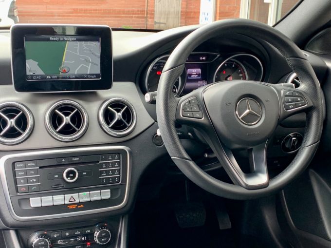 MERCEDES CLA CLA 180 SPORT - 5441 - 12