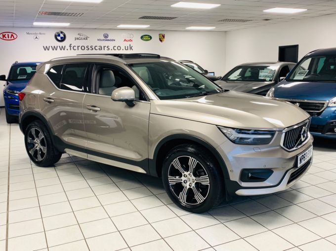 VOLVO XC40 T4 INSCRIPTION AWD - 5540 - 6