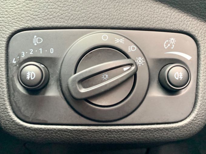 FORD KUGA ST-LINE TDCI - 5666 - 22