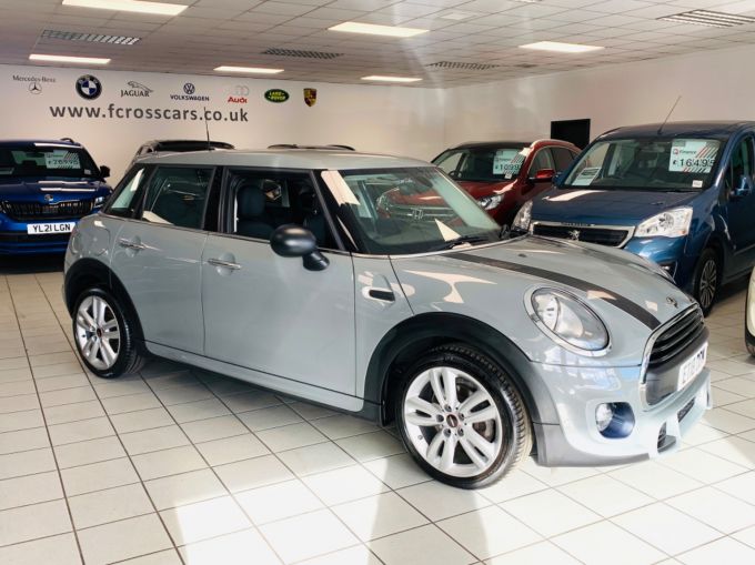 MINI HATCH ONE - 5583 - 5