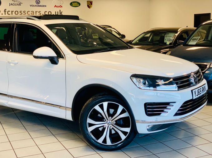 VOLKSWAGEN TOUAREG V6 R-LINE TDI BLUEMOTION TECHNOLOGY - 5478 - 5