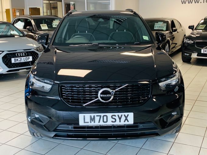 VOLVO XC40 B4 R-DESIGN MHEV - 5444 - 3