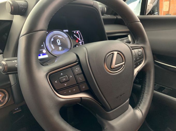 LEXUS UX 250H F SPORT DESIGN - 5529 - 17