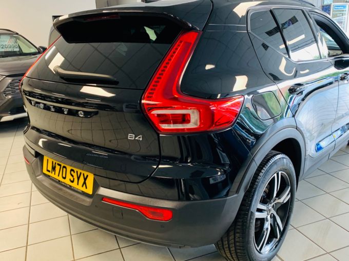 VOLVO XC40 B4 R-DESIGN MHEV - 5444 - 6