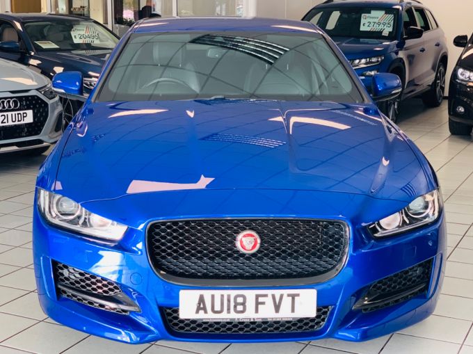 JAGUAR XE R SPORT BLACK PACK - 5506 - 3