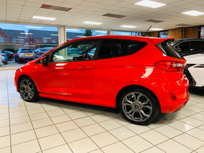 FORD FIESTA ST-LINE - 5545 - 9