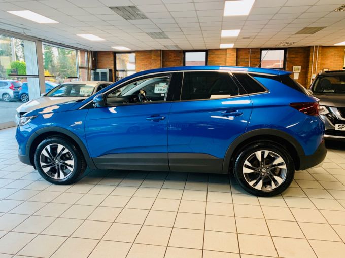 VAUXHALL GRANDLAND X SE PREMIUM - 5520 - 10