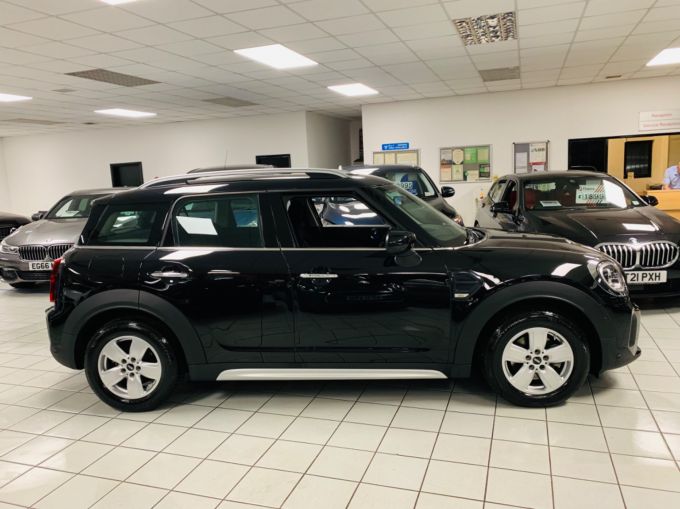 MINI COUNTRYMAN COOPER CLASSIC - 5546 - 5