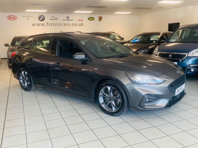 FORD FOCUS ST-LINE TDCI - 5477 - 4