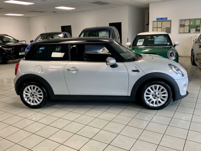 MINI HATCH COOPER D - 5564 - 6