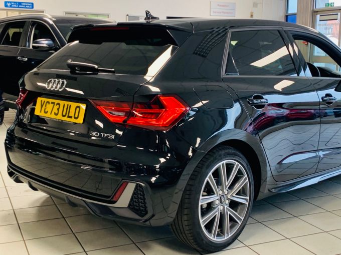 AUDI A1 SPORTBACK TFSI S LINE - 5547 - 7