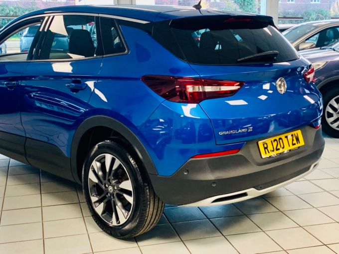 VAUXHALL GRANDLAND X SE PREMIUM - 5520 - 9