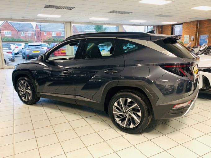 HYUNDAI TUCSON T-GDI PREMIUM - 5543 - 9