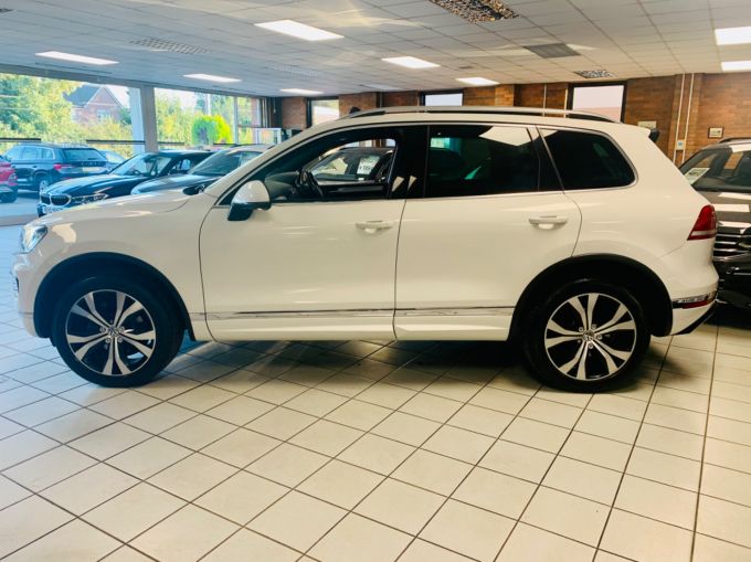 VOLKSWAGEN TOUAREG V6 R-LINE TDI BLUEMOTION TECHNOLOGY - 5478 - 10