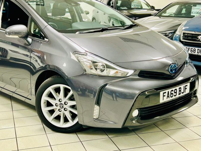 TOYOTA PRIUS PLUS EXCEL TSS - 5528 - 5